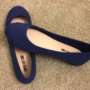 Lower East Side pleated flats, navy blue, 7 wide